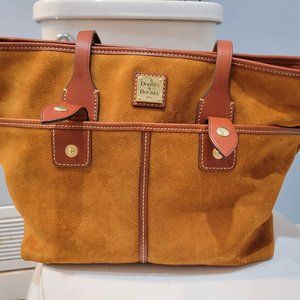 Dooney & Bourke NWT Suede Double Pocket Tote in Honey